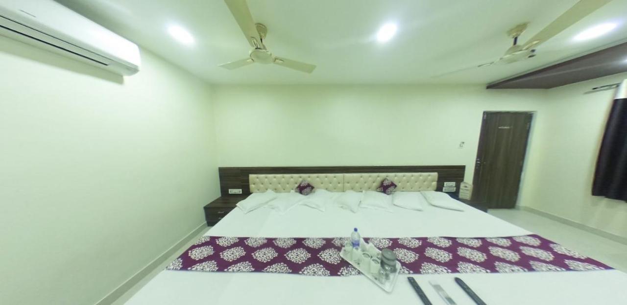Kingsway Hotel And Restaurant Ajmer Dargah 350 Meter Dış mekan fotoğraf