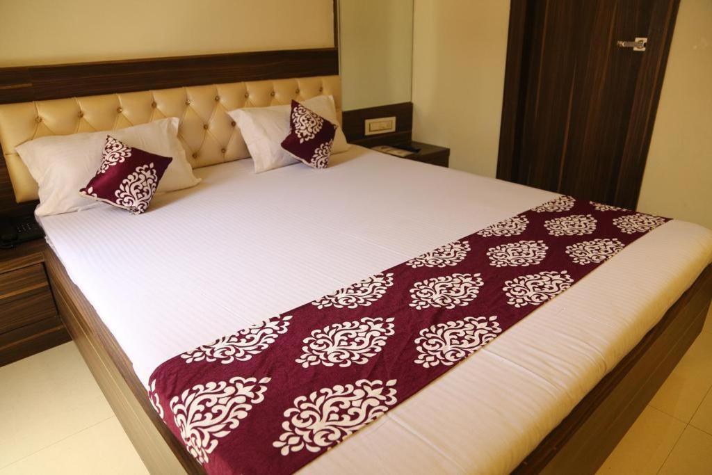 Kingsway Hotel And Restaurant Ajmer Dargah 350 Meter Dış mekan fotoğraf