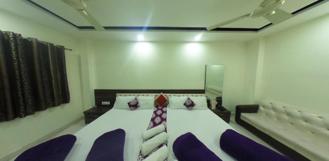 Kingsway Hotel And Restaurant Ajmer Dargah 350 Meter Dış mekan fotoğraf